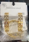 The stainless steel Taiyuan Iron & Steel exaggerated ear buckle earrings are trendy and beyond fashion. details Picture